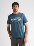 Blauw T-shirt van Petrol Industries met witte opdruk 'Petrol Ind Motors Inc. Mfg. PENNSYLVANIA'
