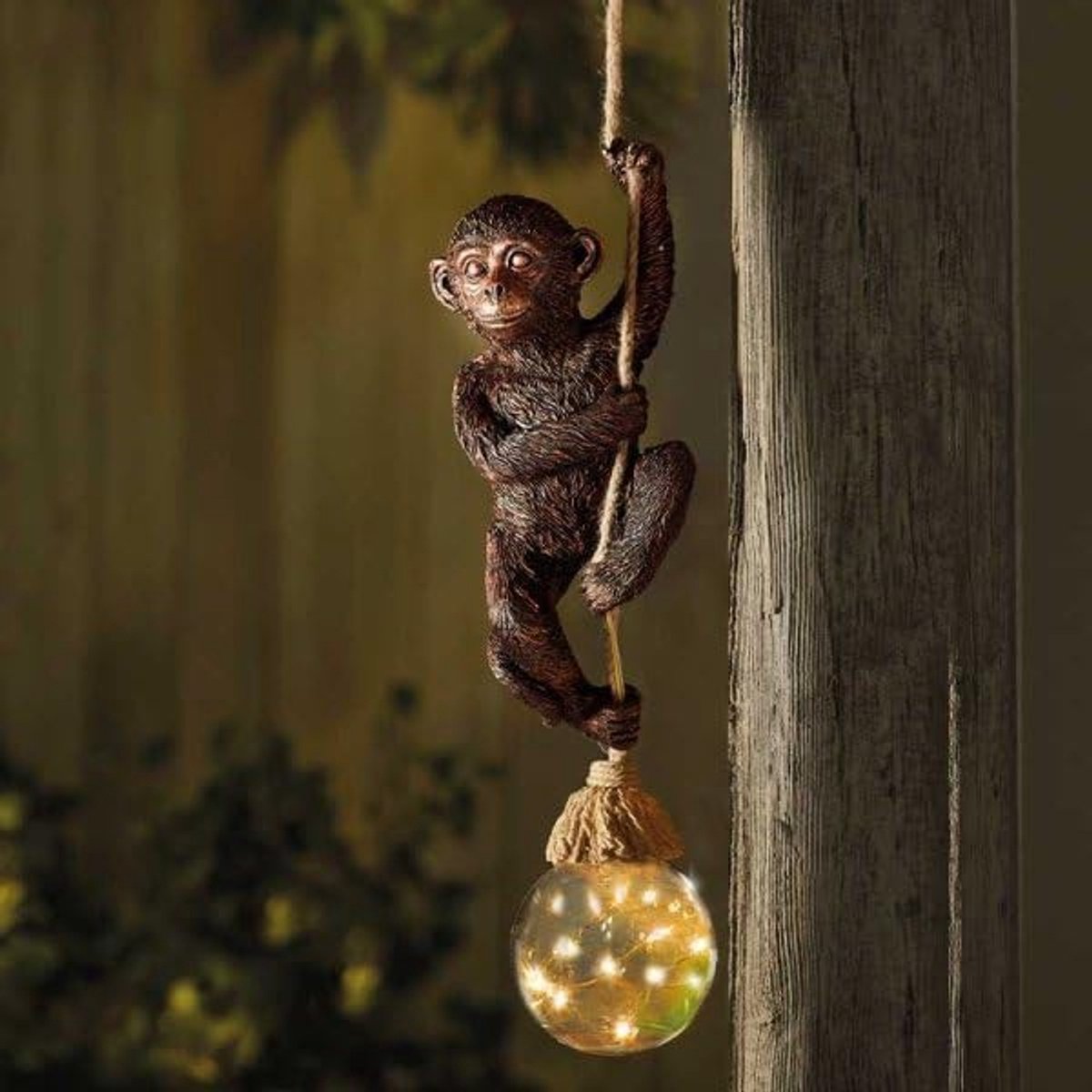 Omgoods - Solar Aap Sculptuur met LED Verlichting voor Tuin Decoratie