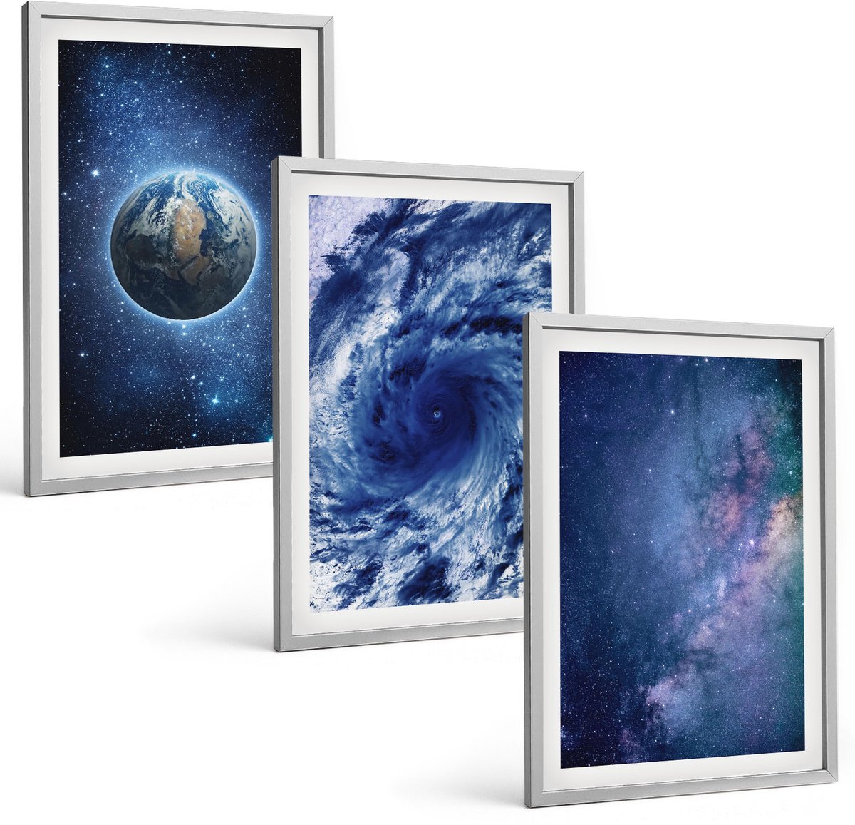 TULUP 4-Delige Schilderij Set - Aarde in een ruimtestorm en sterrenstelsel - 40 x 60 cm - Decoratieve Schilderijen - Wanddecoratie - Hal Zilveren lijst