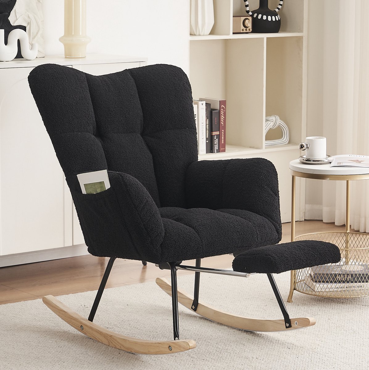 HAUSS SPOLE Schommelstoel - Fauteuil Met Opvouwbare Voetensteun - Hoge Rugleuning - Voor Woonkamer En Slaapkamer - Teddy Stof Zwart