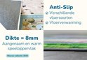 Onderkant van de speelmat met anti-slip nopjes. Dikte = 8mm. Aangenaam en warm speeloppervlak.