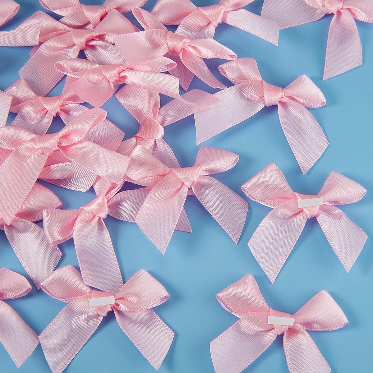 SnelShoppen - 24 Stuks Roze Cadeau Strikken 6.5cm Mini Satin Ribbons Zelfklevende Strikjes voor Cadeauverpakking, DIY Craft, Bruiloft, Verjaardag