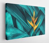 Onlinecanvas - Schilderij - Kleurrijke Bloem Donkere Tropische Gebladerte Natuur Achtergrond Art Horizontaal Horizontal - Multicolor - 80 X 60 Cm