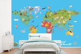 Behang - Fotobehang Wereldkaart Kinderen - Modern - Symbolen - Breedte 450 cm x hoogte 300 cm