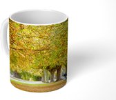Mok - Kastanjebomen in een rij in het Engelse Northampton - 350 ML - Beker