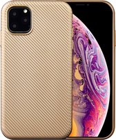 Mobiq Flexibel Carbon Hoesje iPhone 11 - Carbon Look Case - Flexibele iPhone 11 6.1 inch hoes - Gemaakt van TPU - Slim Case Carbon - Apple iPhone 11 Flex cover - Zwart | Goud