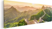 Artaza Canvas Schilderij De Chinese Muur door de Bergen met Zon - 120x40 - Groot - Foto Op Canvas - Canvas Print