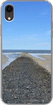 Geschikt voor iPhone XR hoesje - Noordzee - Strand - Water - Siliconen Telefoonhoesje