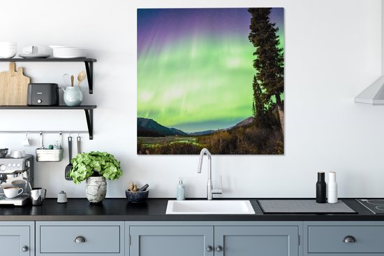 Canvas Schilderij Noorderlicht - Boom - Berg - Natuur - 90x90 cm - Wanddecoratie