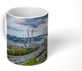 Mok - Panorama van Vladivostok en de nieuwe Zolotoy-Brug - 350 ML - Beker