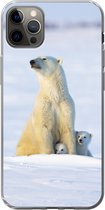 Geschikt voor iPhone 13 Pro Max hoesje - IJsbeer - Sneeuw - Welpen - Siliconen Telefoonhoesje