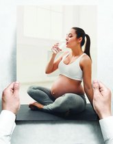 Wandbord: Zwangere vrouw tijdens een yoga sessie - 30 x 42 cm