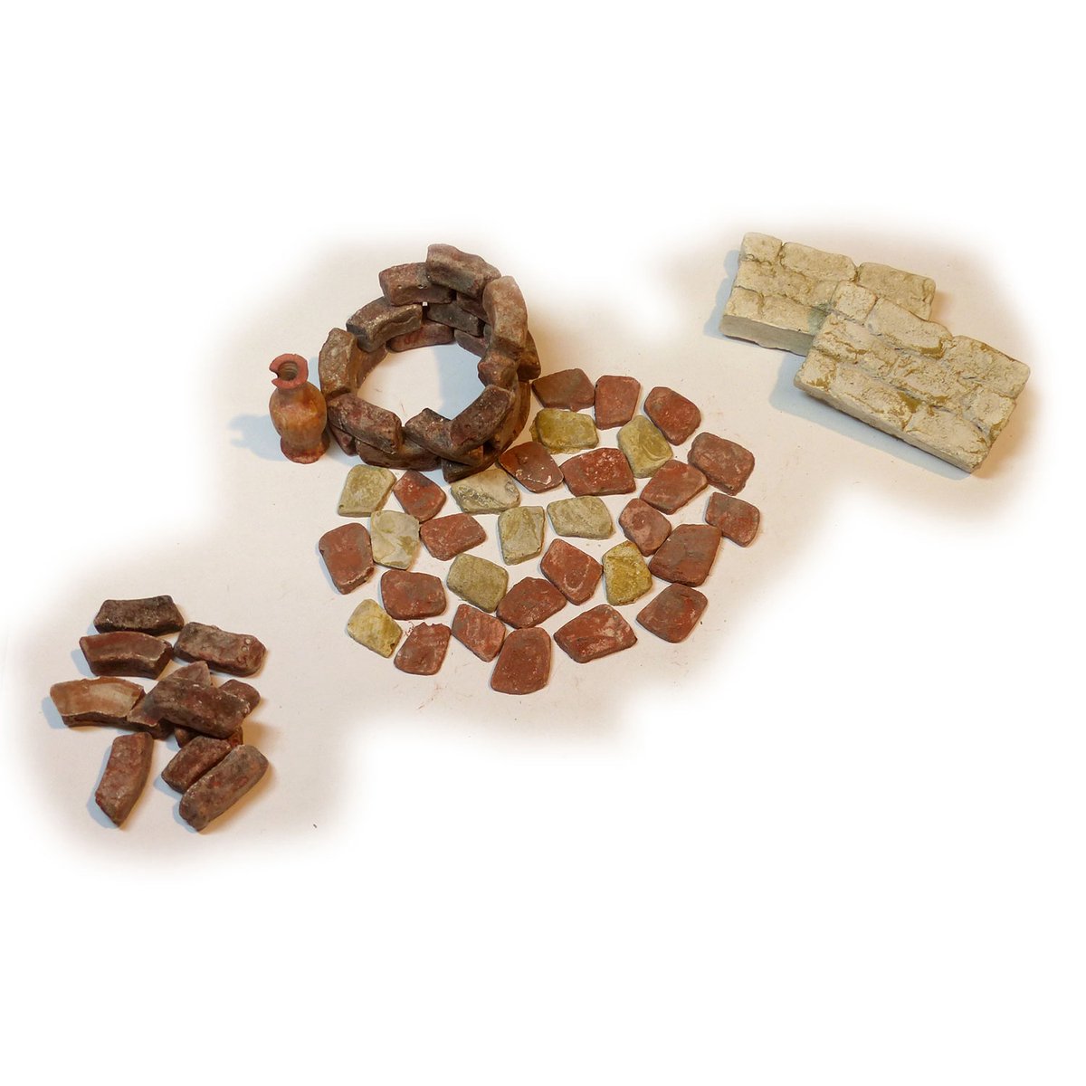 Geboortepakket Gennesaret - Fonteinenset - met 10 vloertegels (Sinai), twee modules met 3 rijen, 20 vloertegels, 30 ronde stenen, één amfora en 20 rechthoeken (baksteenrood)