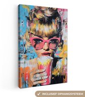 Canvas schilderij 80x120 cm - Wanddecoratie Zonnebril - Vrouw - Kleurrijk - Verfspetters - Muurdecoratie woonkamer - Slaapkamer decoratie - Kamer accessoires - Schilderijen op canvas