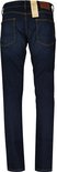 Donkerblauwe jeans met gele stiksels en een leren merklabel aan de achterkant.