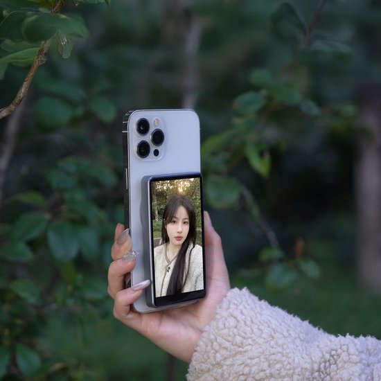 MOJOGEAR VS2 Selfie Vlog Monitor Voor iPhone en Android - Magnetisch - Draadloos via WiFi met MagSafe - Met Afstandsbediening - Grijs