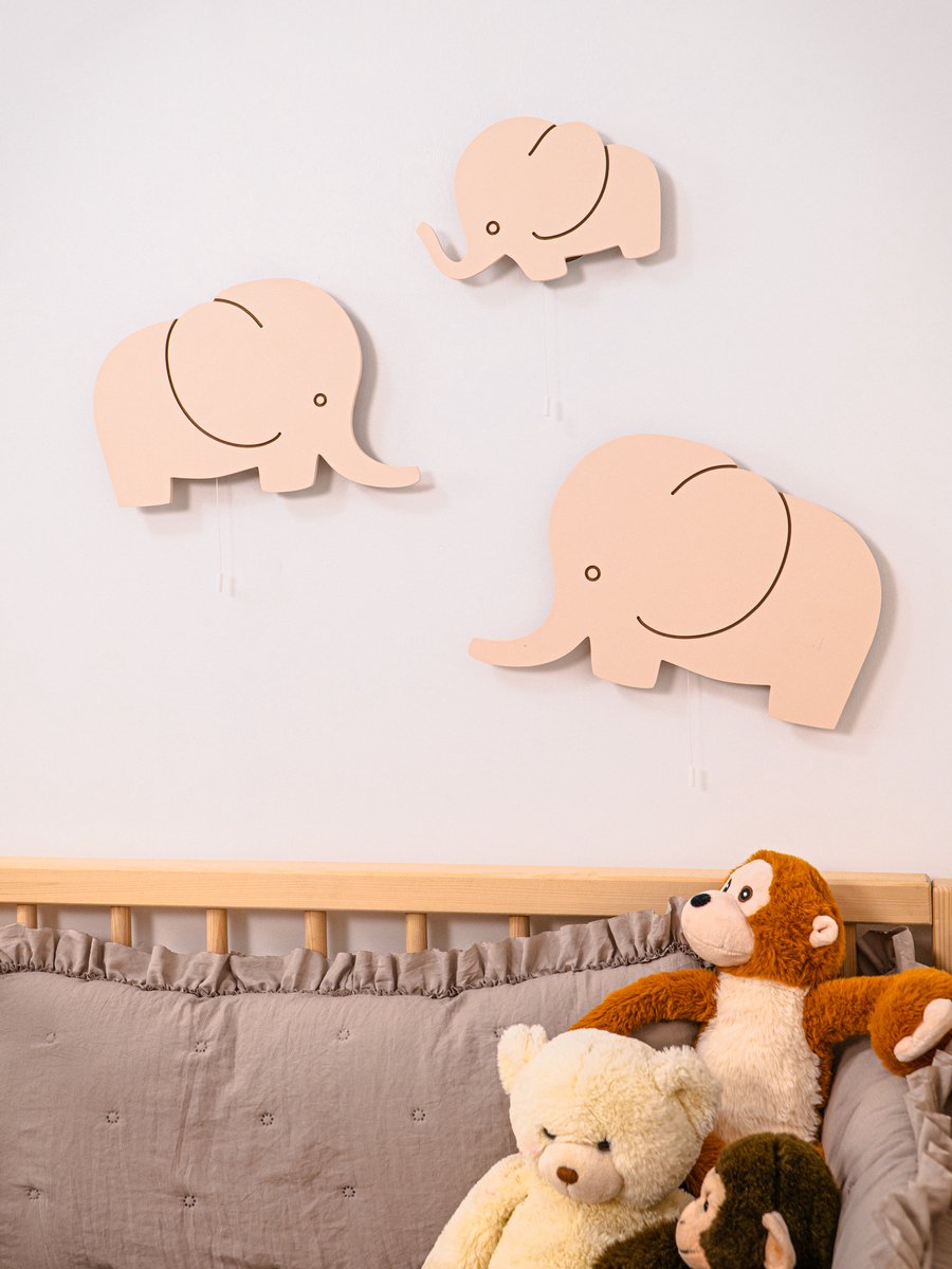 Cozy – Elefanten-Familie Wandlampen Set – 3-delig LED Nachtlamp Kinderkamer – Handgemaakte Houten Wanddecoratie – Batterij Aangedreven & Kindvriendelijk