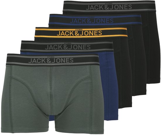 Vijf Jack & Jones boxershorts in zwart, blauw en groen, met verschillende gekleurde taillebanden.