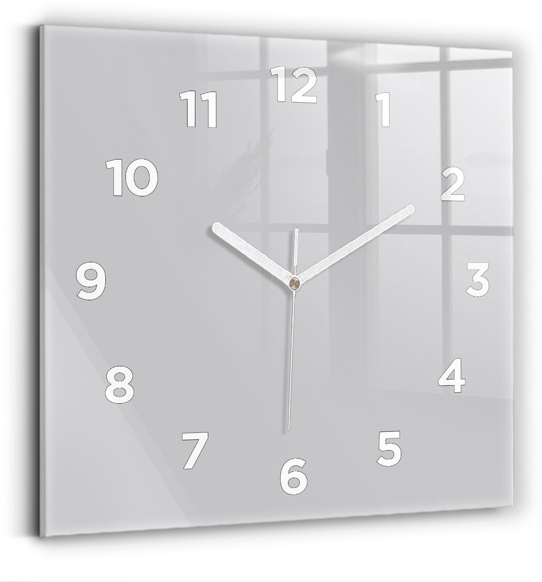 Wallfluent Wandklok - Lichtgrijs Vierkante Glazen Klok - 30 cm x 30 cm - Lichtgrijs Wandklok - Witte Handen - Wandklok Met Cijfers - Kinder Wandklok Glas - Vierkante Glazen Wandklok - Industrieel Wandklok - Vierkante Glas Klok