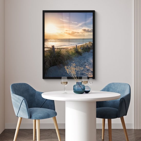 PosterMonkey - Affiche encadrée - Cadre photo - Plage - Mer - Dune - Banc - Cadre affiche - Affiche - Décoration murale - Tableau avec cadre - Cadre - 60x80 cm - Affiche plage - Cadre affiche