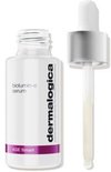 Witte Dermalogica fles met druppelaar ernaast. De fles heeft 'biolumin-c serum' en 'AGE Smart'.