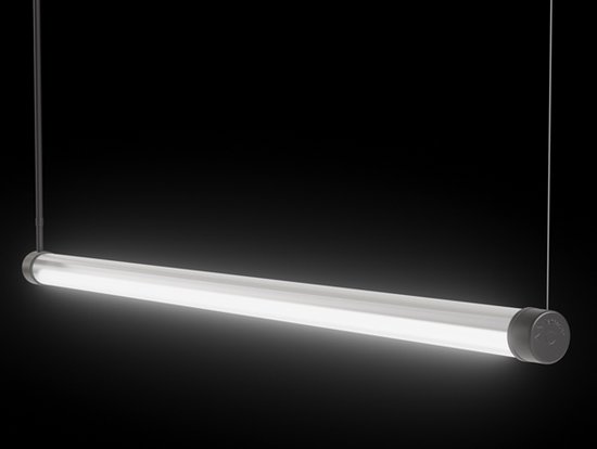 FLiRD Budget -Complete Bureaulamp- LED Buislamp voorzien van zwarte doppen hangend een dunne staaldraadjes- Lengte 141 cm doorsnede Ø27 mm- 2.700K (Warm wit)- Stralingshoek 180°.