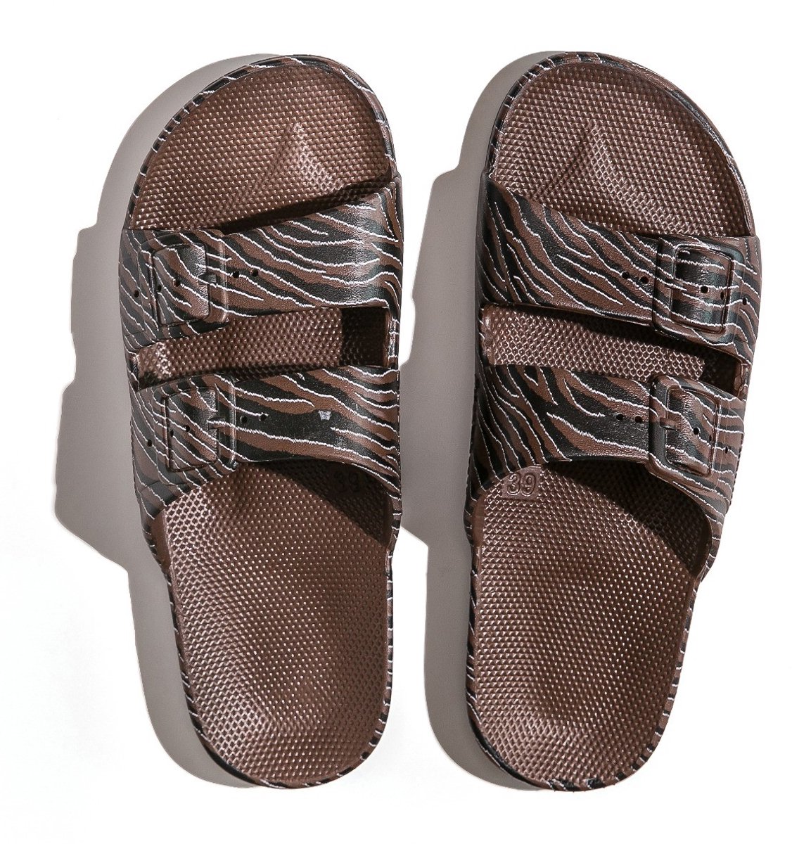 FREEDOM MOSES SLIPPERS ZEBRA CHOCO-35/36