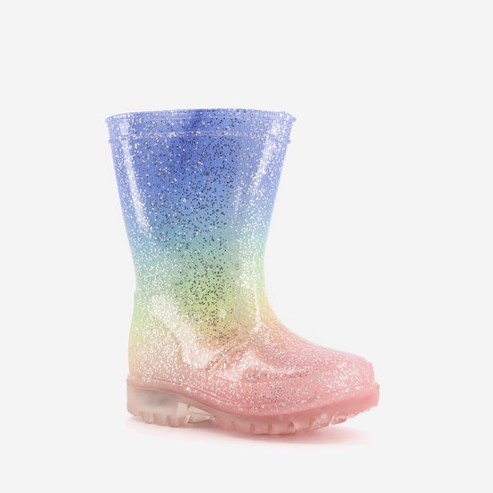 Bottes de pluie scintillantes avec dégradé arc-en-ciel du rose au bleu et paillettes.