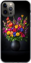 Telefoonhoesje Geschikt voor iPhone 13 Pro hoesje - Felgekleurd - Bloemen - Vaas - Siliconen Telefoonhoesje Telefoonhoesje
