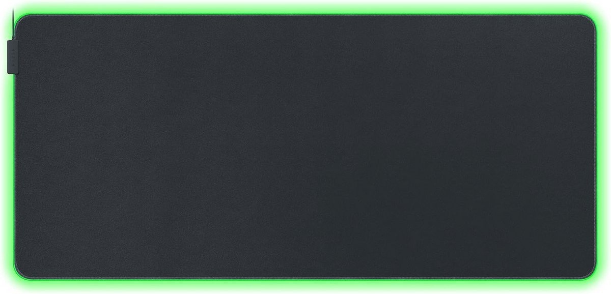 Grote Zachte Gaming-Muismat met RGB Verlichting - Geoptimaliseerd voor Alle Gevoeligheidsinstellingen en Sensorken