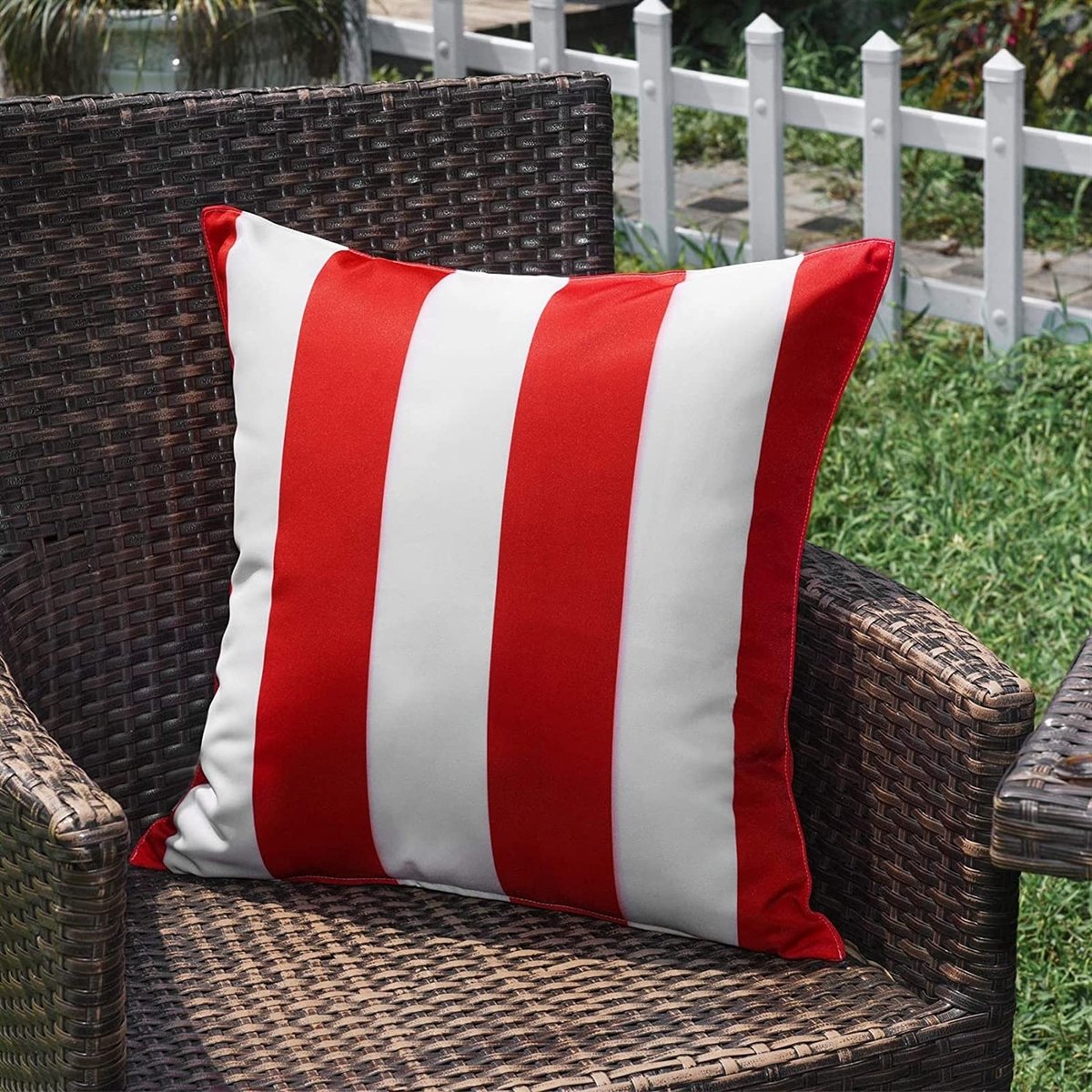 Unyqoos Weerbestendige Decoratieve Kussenovertrekken voor Buiten en Binnen, Set van 2, Rood, 45 x 45 cm Strepen rood