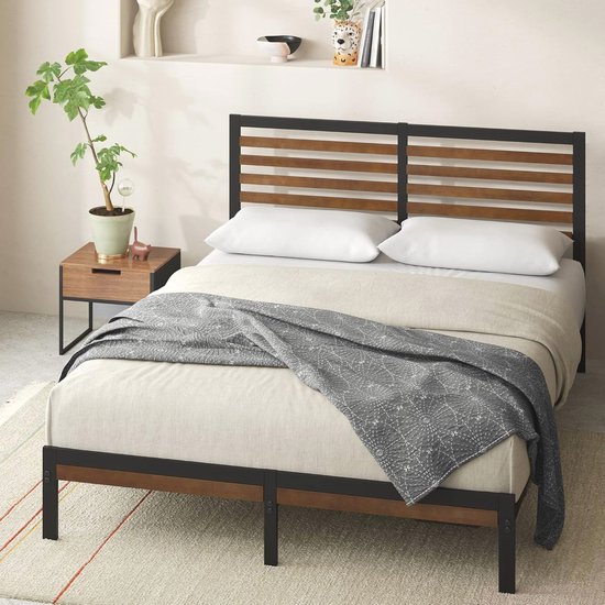 Twin Bed Frame Met Houten Hoofdeinde En Voetenplank, Stevige Latten, Geen Boxspr