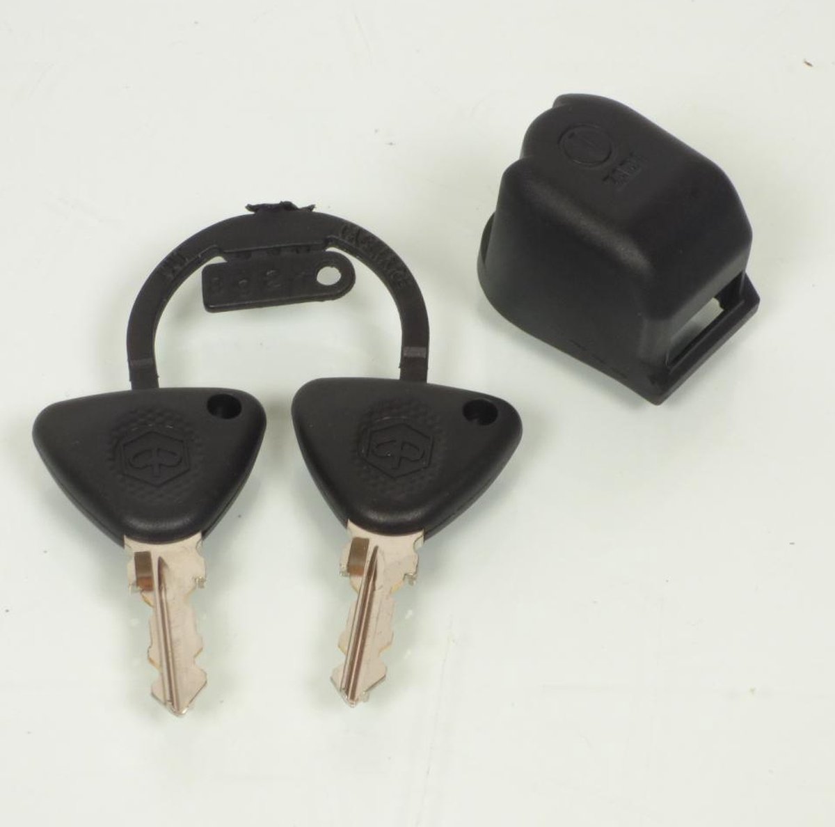 accessoire originele topkoffer voor scooter piaggio 300 vespa gts 2010 tot 2018 606687m / voor top cm273300 nieuw