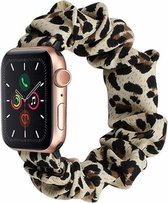 Strap-it Scrunchie band - Geschikt voor Apple Watch bandje - Series 1/2/3/4/5/6/7/8/9/SE/Ultra (2) - Luipaard - Elastisch haarelastiek bandje van nylon - iWatch bandje voor maat: 42 mm 44 mm 45 mm 49 mm