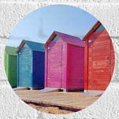 WallClassics - Muursticker Cirkel - Gekleurde Strandhuisjes - 20x20 cm Foto op Muursticker