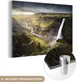 MuchoWow® Glasschilderij 90x60 cm - Schilderij acrylglas - De Háifoss waterval in IJsland - Foto op glas - Schilderijen