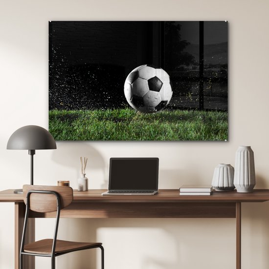 Peinture sur verre - Voetbal dans l'herbe - 120x80 cm - Peintures Plexiglas