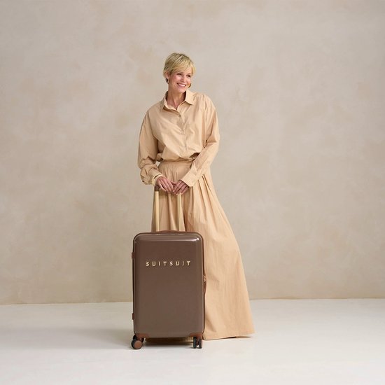 SUITSUIT Reiskoffer 66x43x24 - Reiskoffer met wielen - Lichtgewicht koffer - Veilig TSA cijferslot - 59L koffer inhoud - Fab Seventies Reiskoffers Cocoa Brown - Bruin