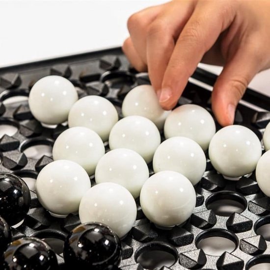 Abalone Bordspel - Klassiek strategisch spel voor 2 spelers - Vanaf 7 jaar