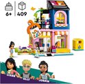 Magasin de vêtements vintage LEGO Friends avec figurines, y compris Olly, Lianna et Jordin.