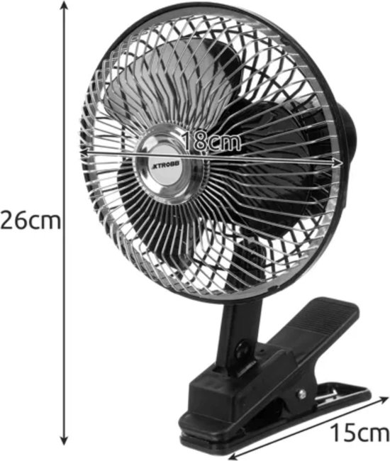 Zwarte Xtrobb ventilator met chromen grill, clipbevestiging. Afmetingen: 18cm diameter, 26cm hoog, 15cm breed.