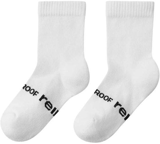 Witte sokken met zwarte tekst 'ROOF rel'