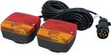 Deux unités d'éclairage magnétiques, rouges et oranges, avec un long câble noir et une prise à 7 broches.