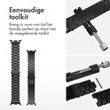 Zwarte metalen bandjes, één kleiner. Toolkit voor het op maat maken.