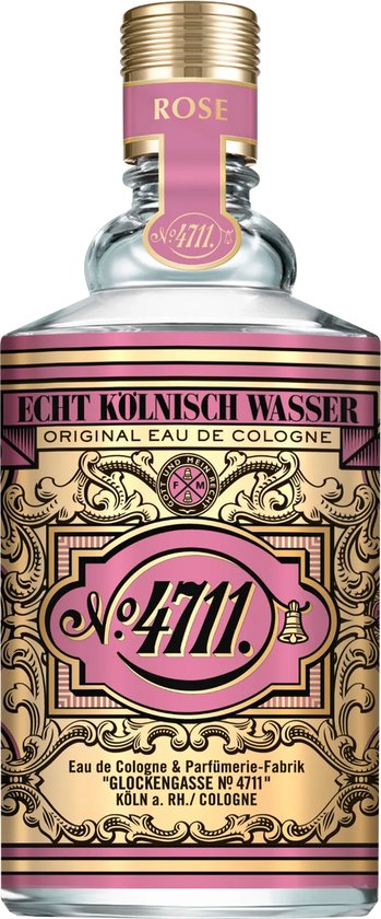 Fles Eau de Cologne van 4711 met roze en gouden etiket. De dop is goudkleurig en de fles bevat roze vloeistof.