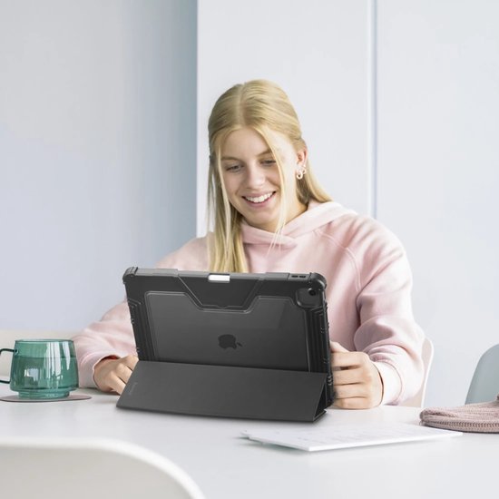 Housse Hama «Protection» pour iPad Air 13" (2025/2024), outdoor, noir