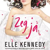 Vrouw in witte jurk met de tekst "Zeg ja" en "ELLE KENNEDY" erop. Roze bloemblaadjes liggen verspreid.
