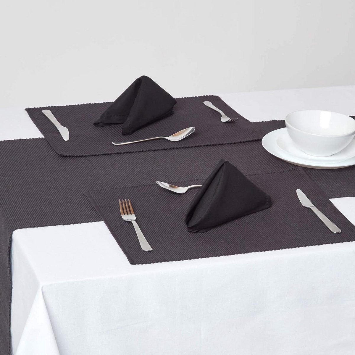 Tafelloper Zwart Geribbeld Katoen 44 x 178 cm - Wasbaar en Duurzaam