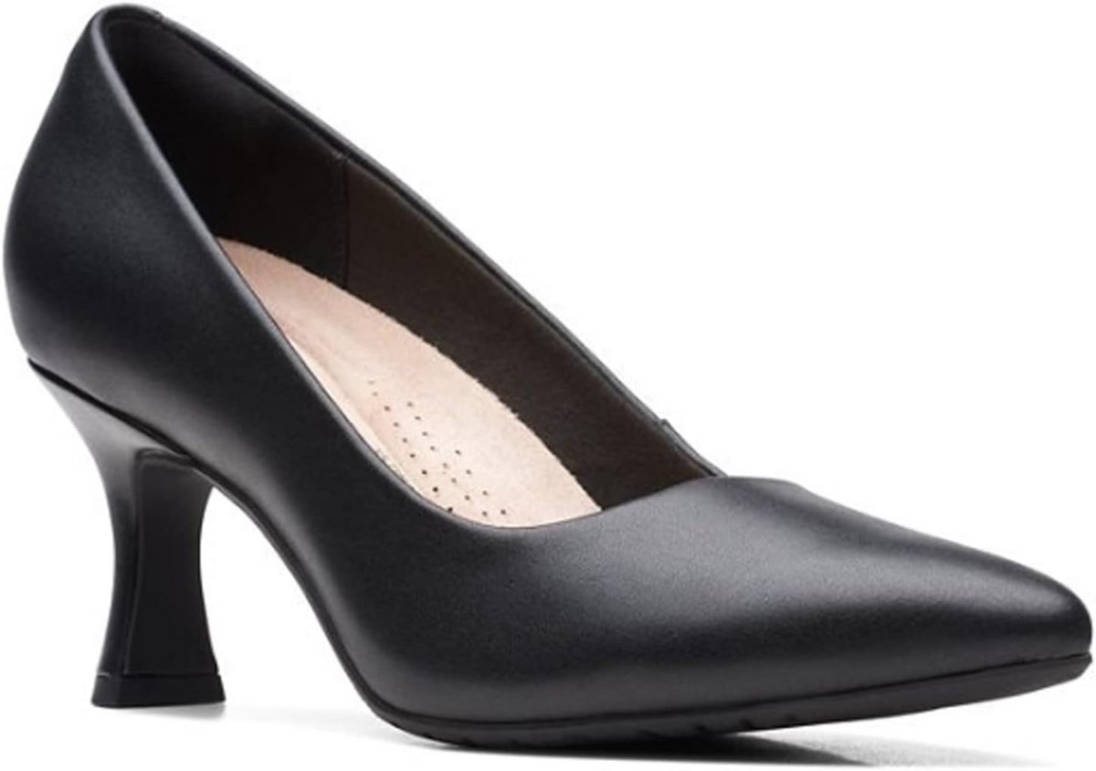 Elegante Zwarte Leren Pumps met Puntige Neus en Slanke Hak voor Dames
