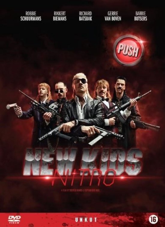 Cinq hommes armés devant le titre "New Kids Nitro", avec un bouton rouge "Push".